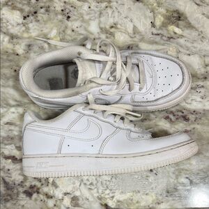 Nike Kids Classic Air Force 1 White Sneakers